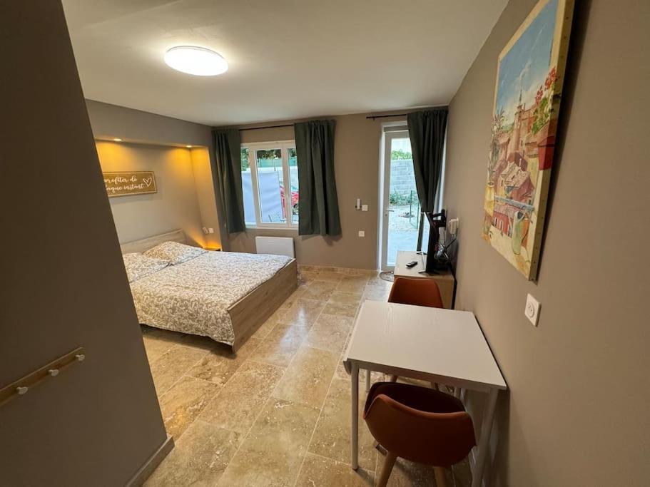 Studio Terrasse Mirabel-aux-Baronnies Екстериор снимка